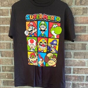 Nintendo Super Mario Black T-Shirt NWOT